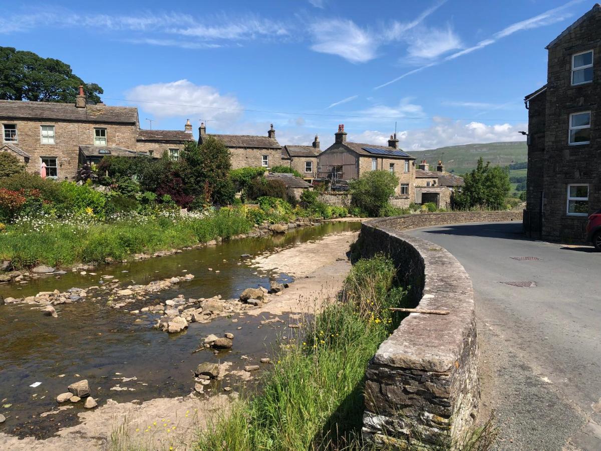 Rose Cottage. Family Home On The River Hawes Exterior foto